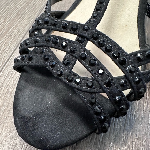 🌿10/$10🌿Chinese Laundry Shoes - Picture 5 of 6